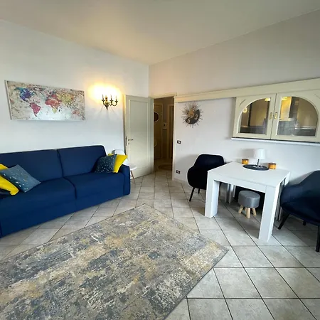 Blue View Apartment